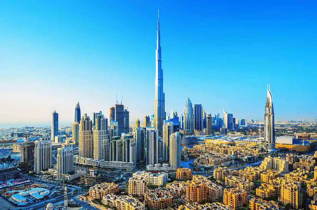 Explore Dubai's iconic skyline